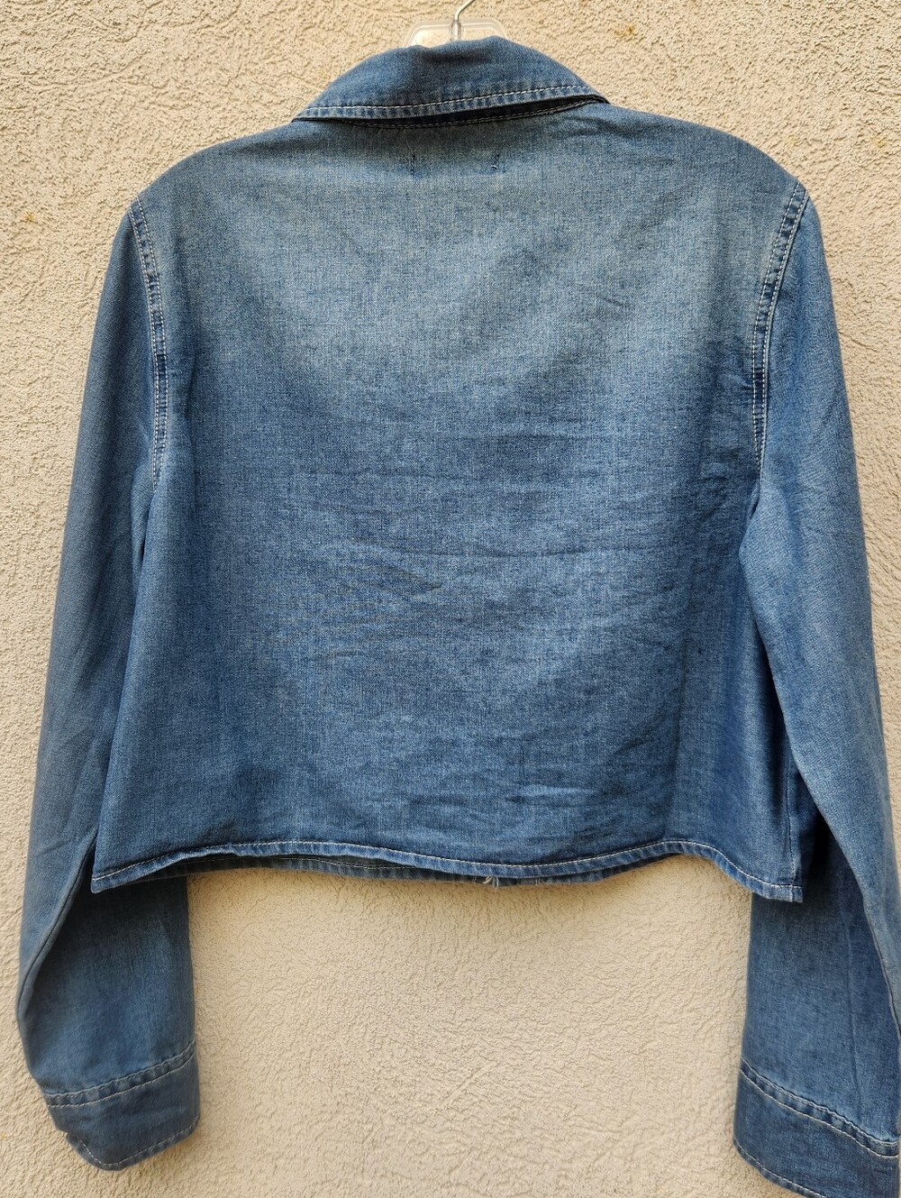 TRUE RELIGION Women’s Oversized Cropped Shirt Medium Blue Jacket - Picture 3 of 7